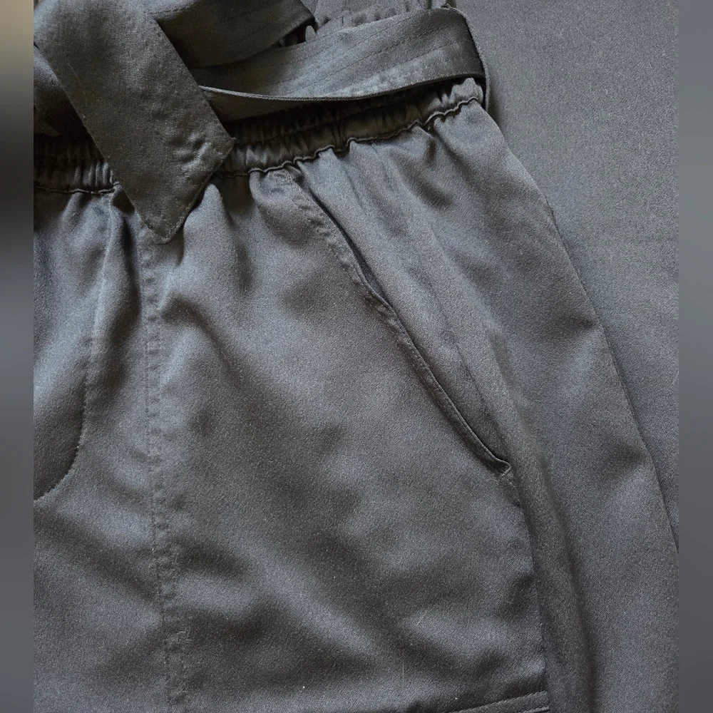 EUC Satin Taper Pants Black - Picture 4 of 12